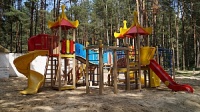 Гомельские волонтеры построили игровой городок для детей-сирот