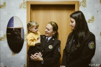 Судебные исполнители из Заводского района Минска навестили детский приют с благотворительной акцией